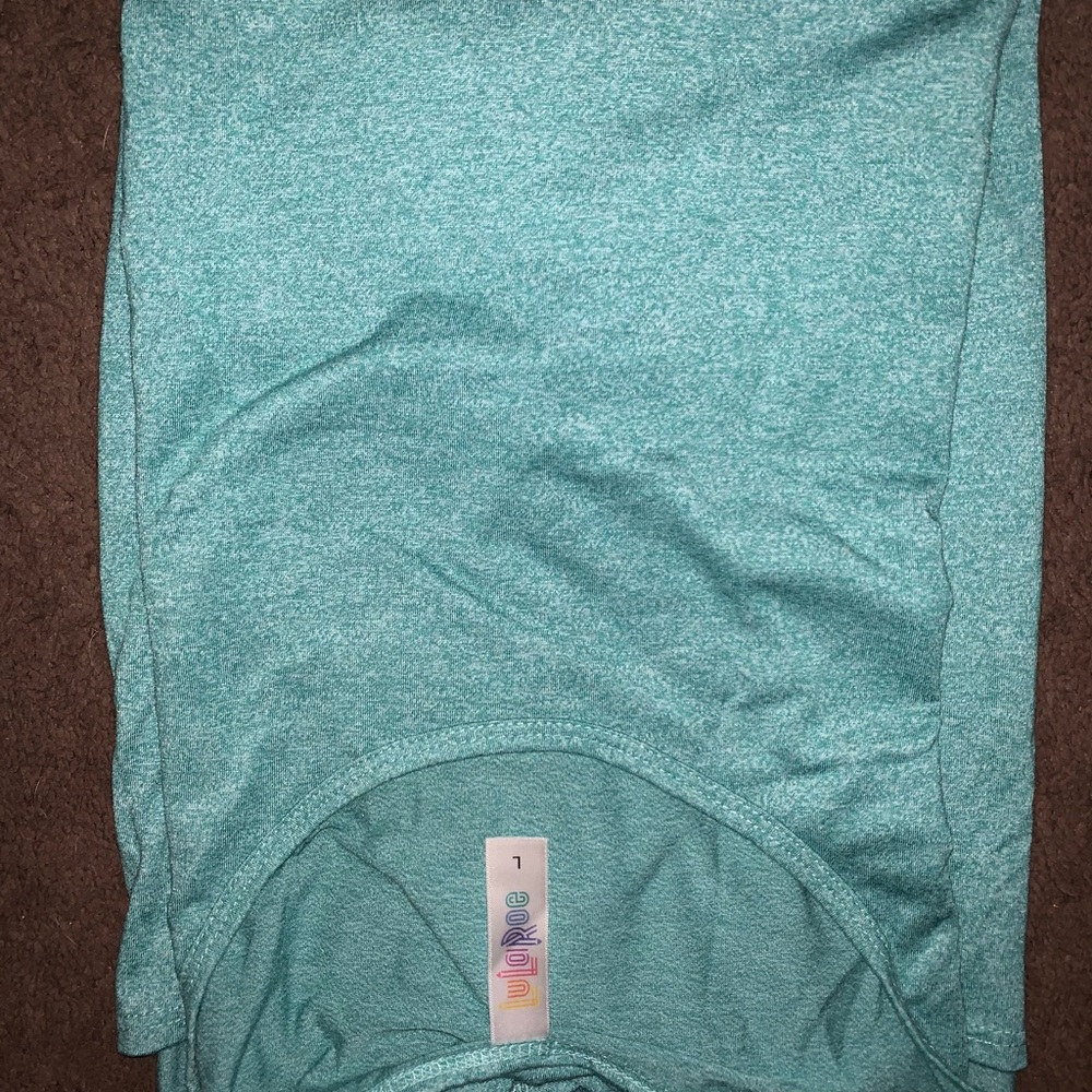 LuLaRoe Classic Tee size large